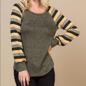 🛍Boutique Liquidation- Striped Sleeve Top